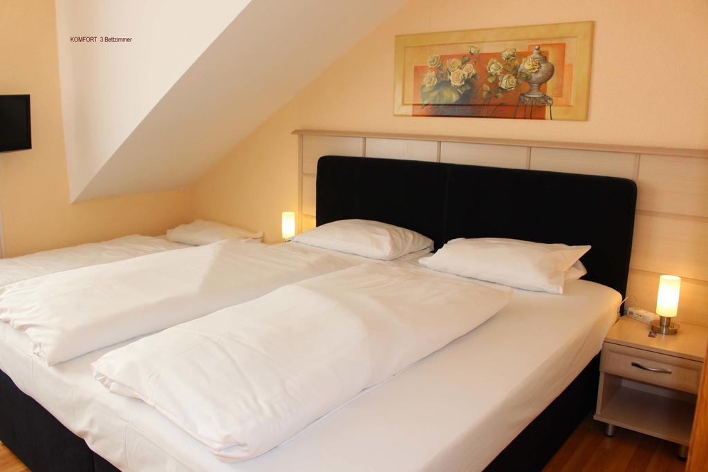 Legend Hotel Biebesheim am Rhein Bilik gambar