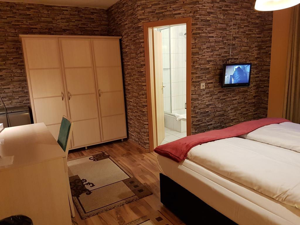 Legend Hotel Biebesheim am Rhein Luaran gambar