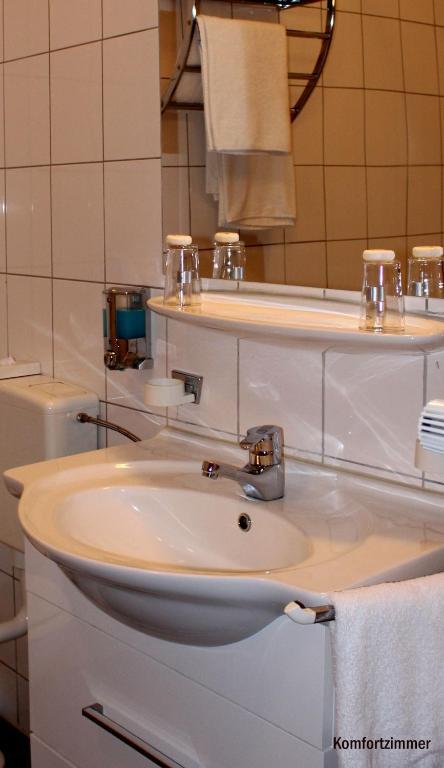 Legend Hotel Biebesheim am Rhein Bilik gambar